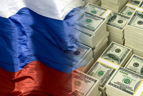 Законопроект предлагает разрешить несырьевым экспортерам зачислять получаемые ими по внешнеторговым договорам (контрактам), денежные средства в валюте напрямую на счета в банках за пределами РФ.